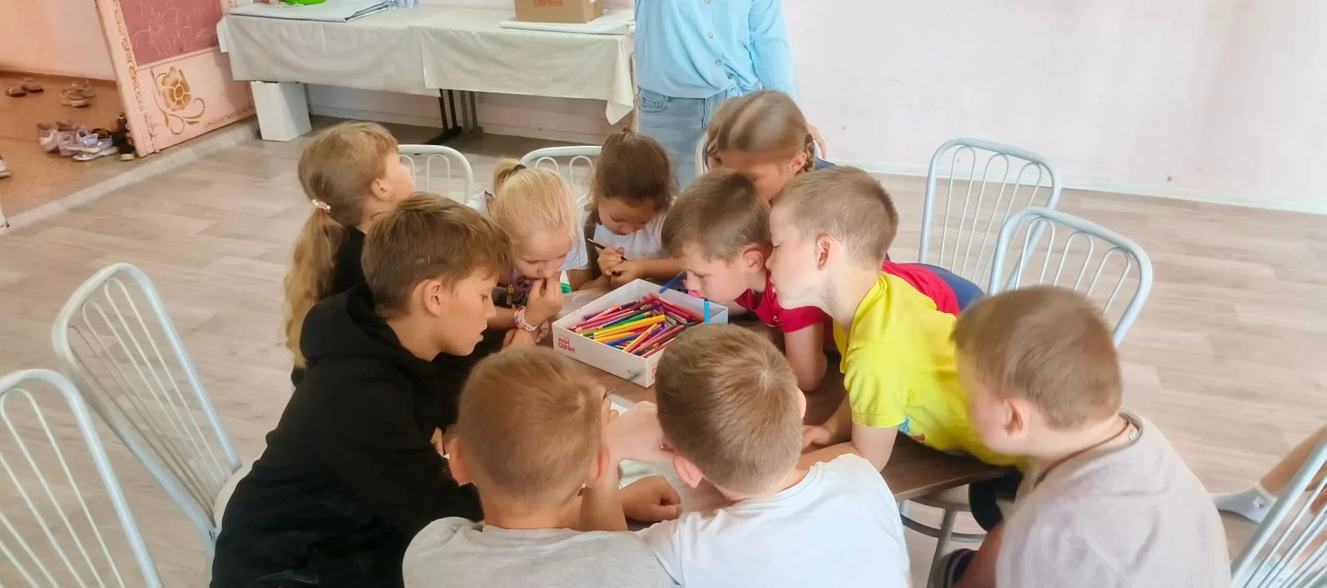 ДОЛ: день четырнадцатый 
День индейца

Хау, бледнолицые друзья! Сегодня отряды превратились в настоя