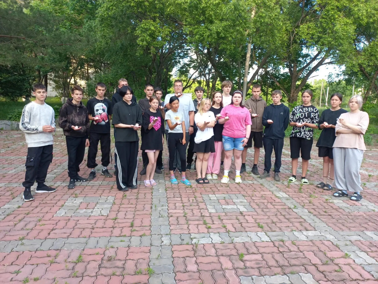 🕯 Минута молчания: в общежитии №2 почтили память павших героев.

Сегодня, 22 июня, в День памяти и 