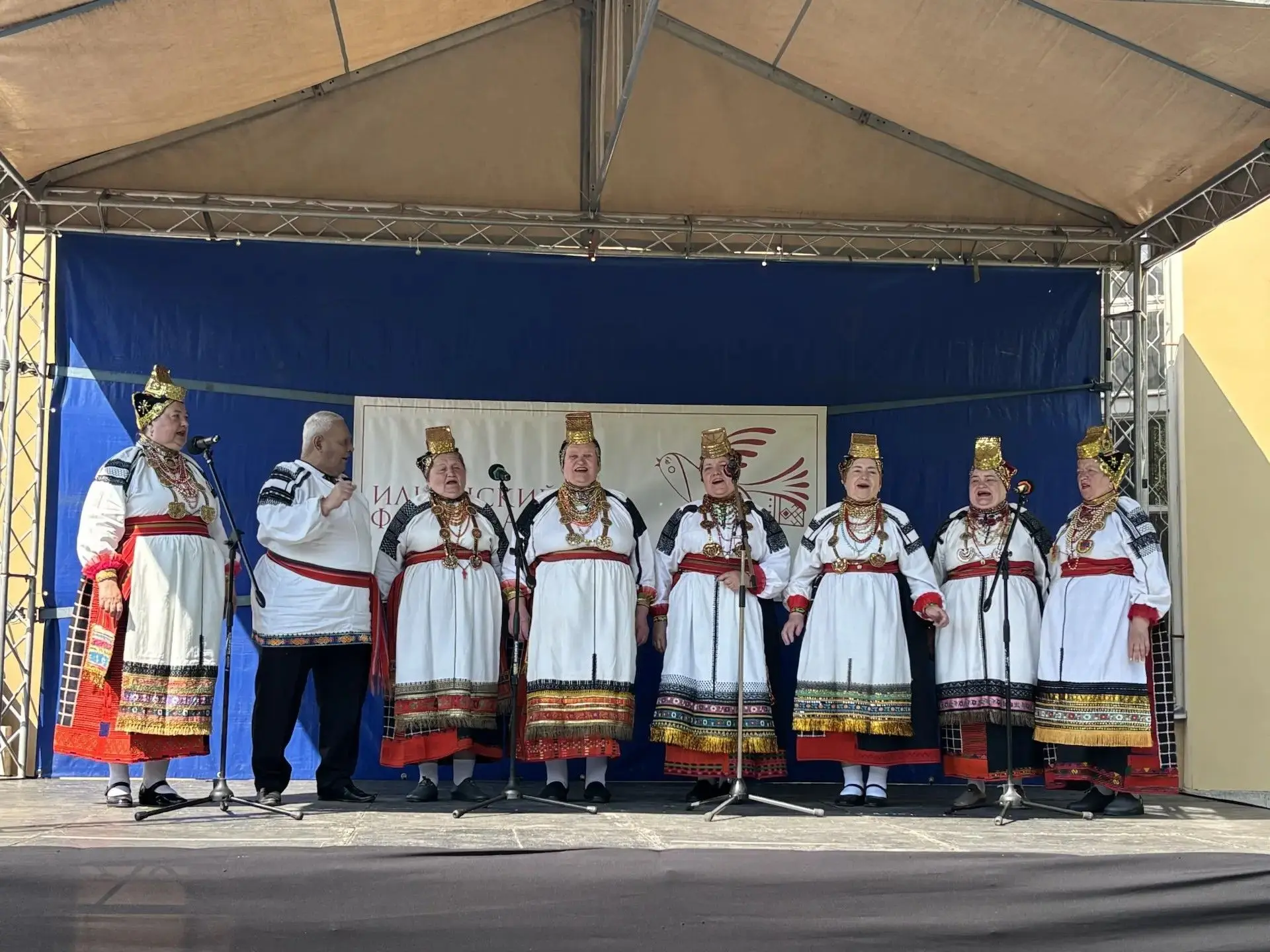 🌟 Белгородская жемчужина на берегах Невы: триумфальные гастроли фольклорного ансамбля села Подсеред