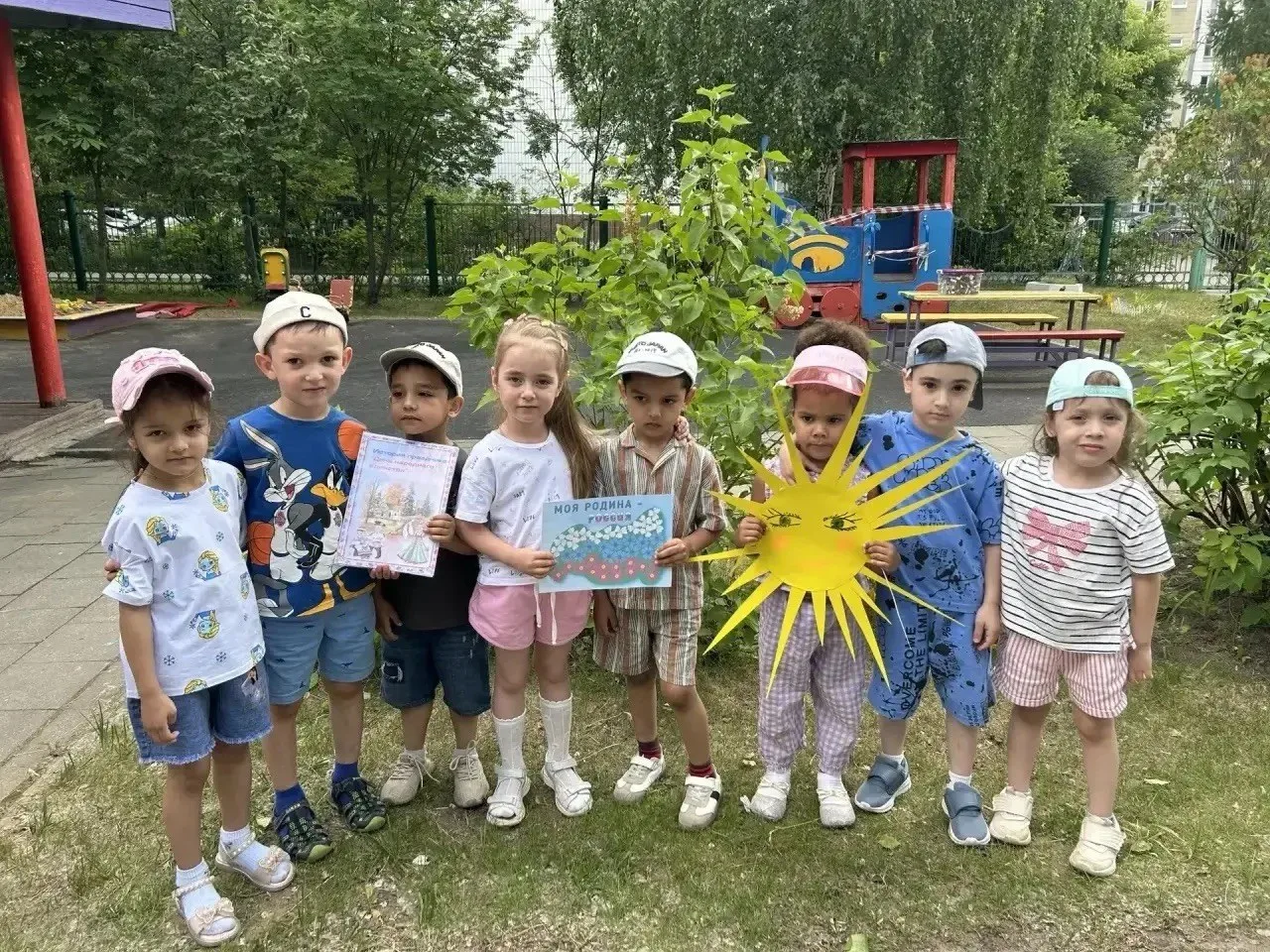 💪🏼Официально заявляем: в дежурных дошкольных группах нашей школы раскрыт секрет идеальной команды!