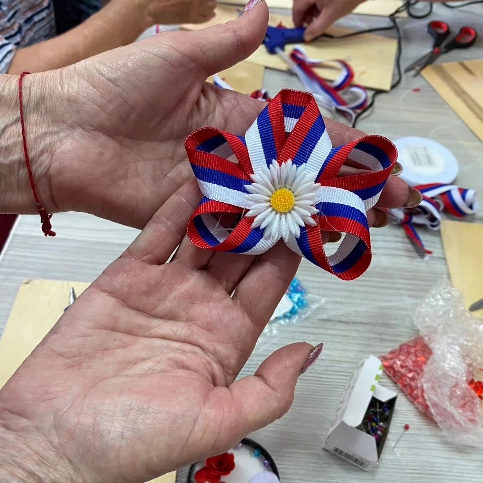 ✨ Накануне важного для россиян праздника серебряные добровольцы Новосергиевского района приняли учас