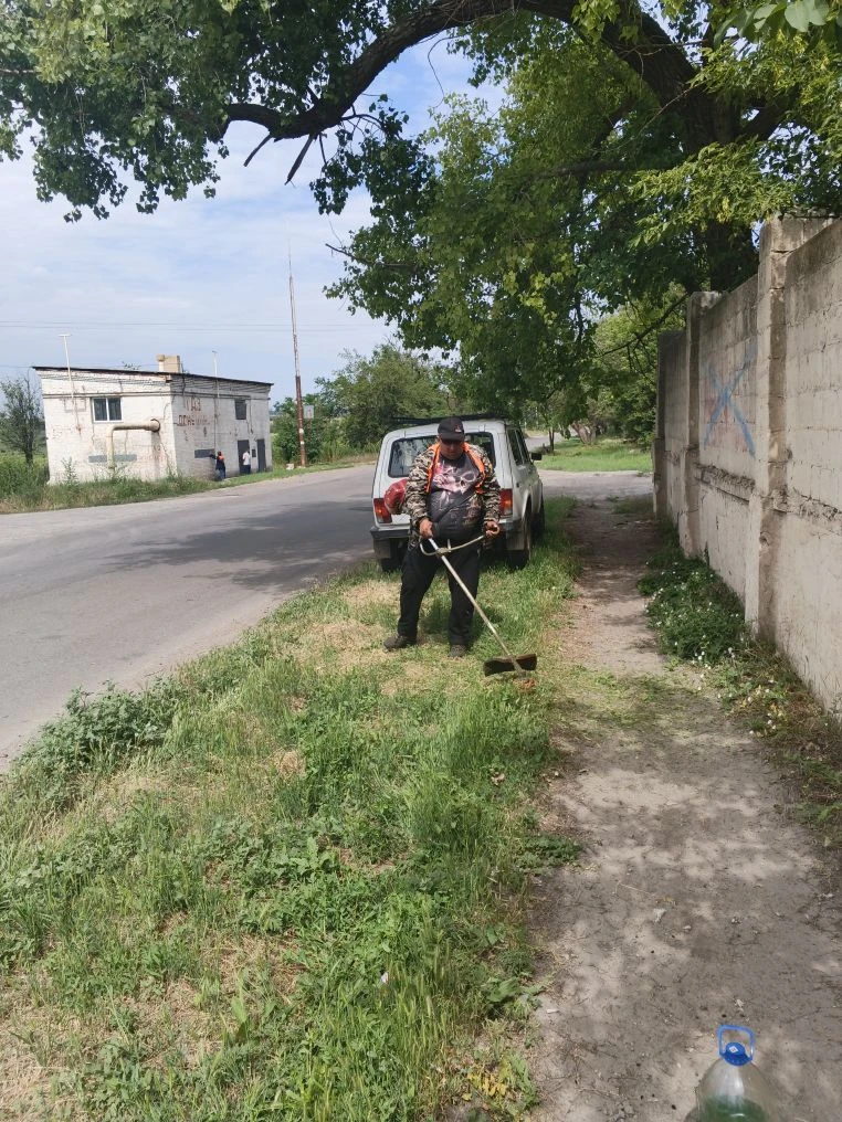 Покос травы в г. Амвросиевка