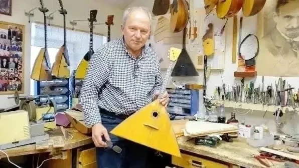 6 июня ушел из жизни выпускник детской школы искусств №4 имени Вячеслава Григорьевича Яковлева Валер