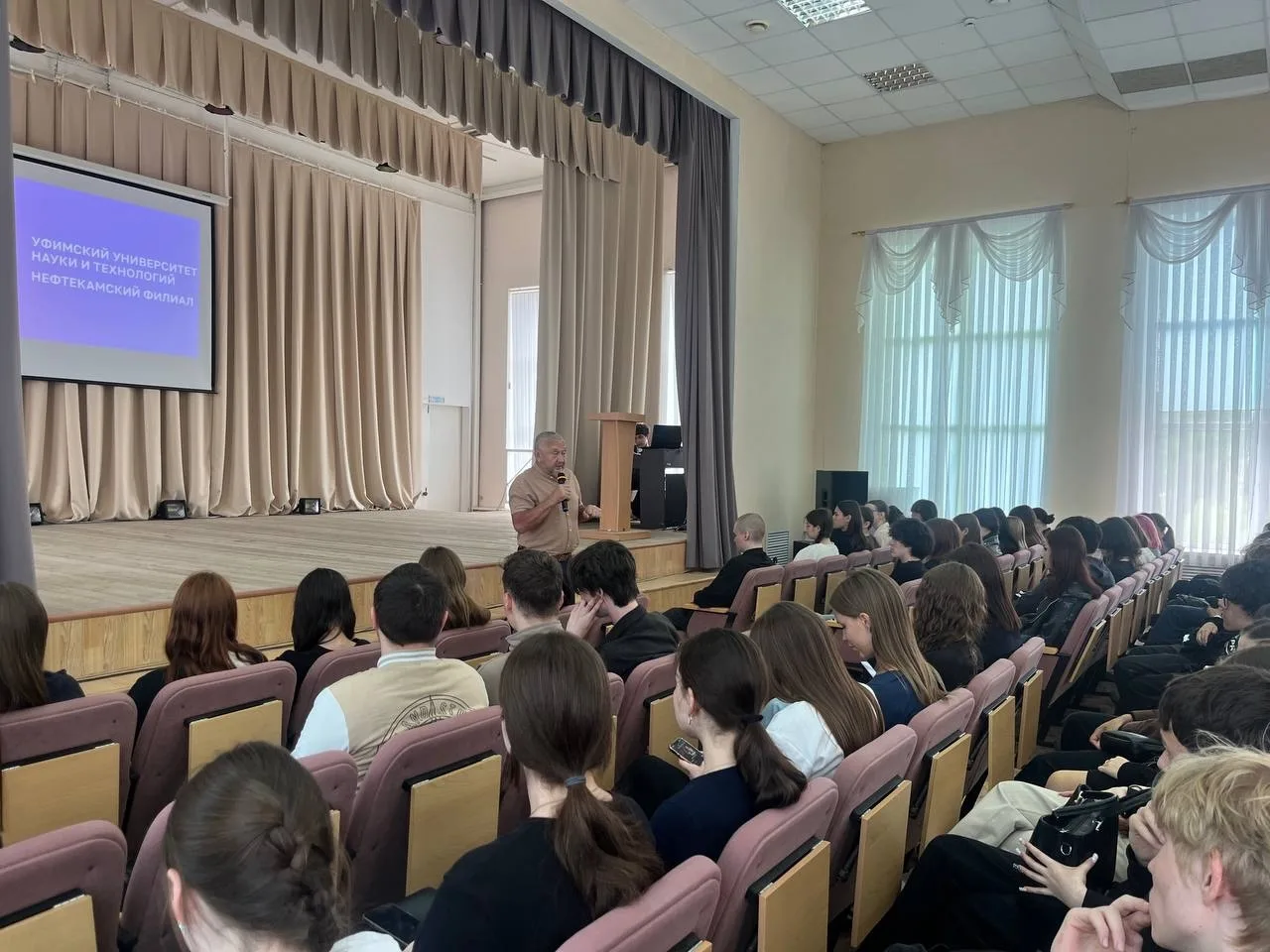 Профилактические встречи в преддверии летних каникул.

1 июня состоялась профилактическая встреча ст
