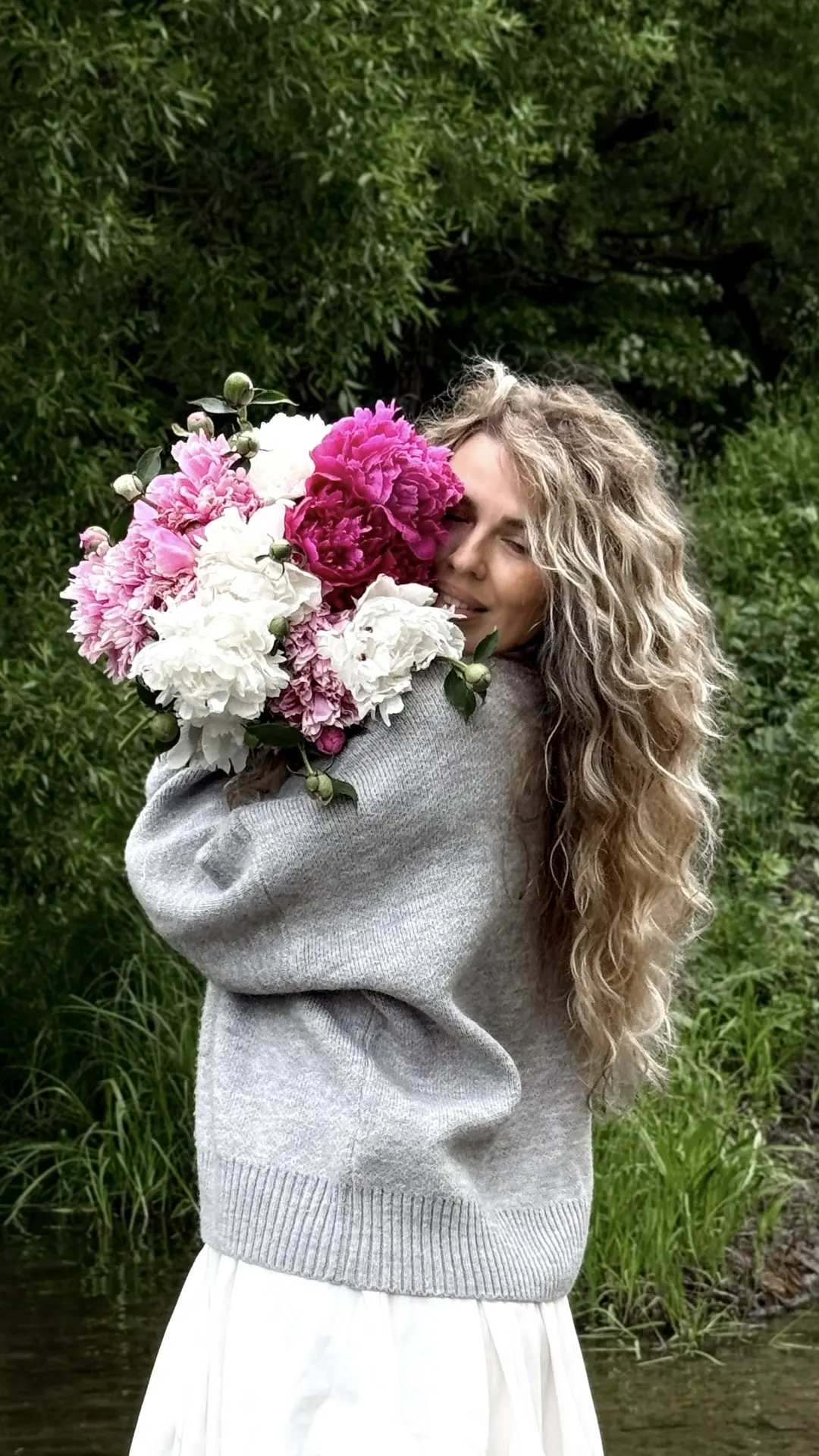 Разбавлю прически и дни рождения собой🩷🌸
