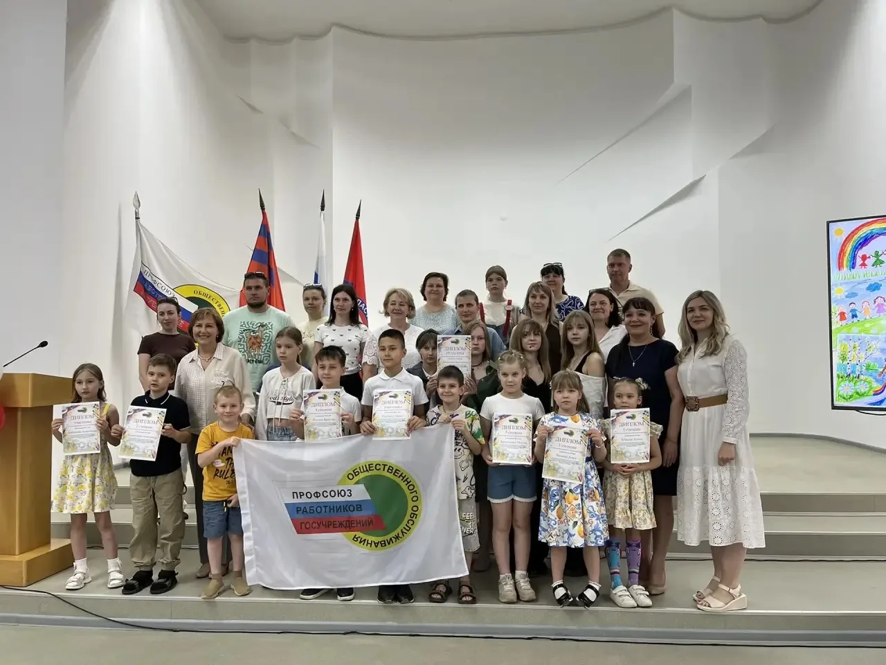 🎨 Поздравляем с победой в творческом конкурсе!

Мария Кравченко заняла почётное 3-е место в конкурс