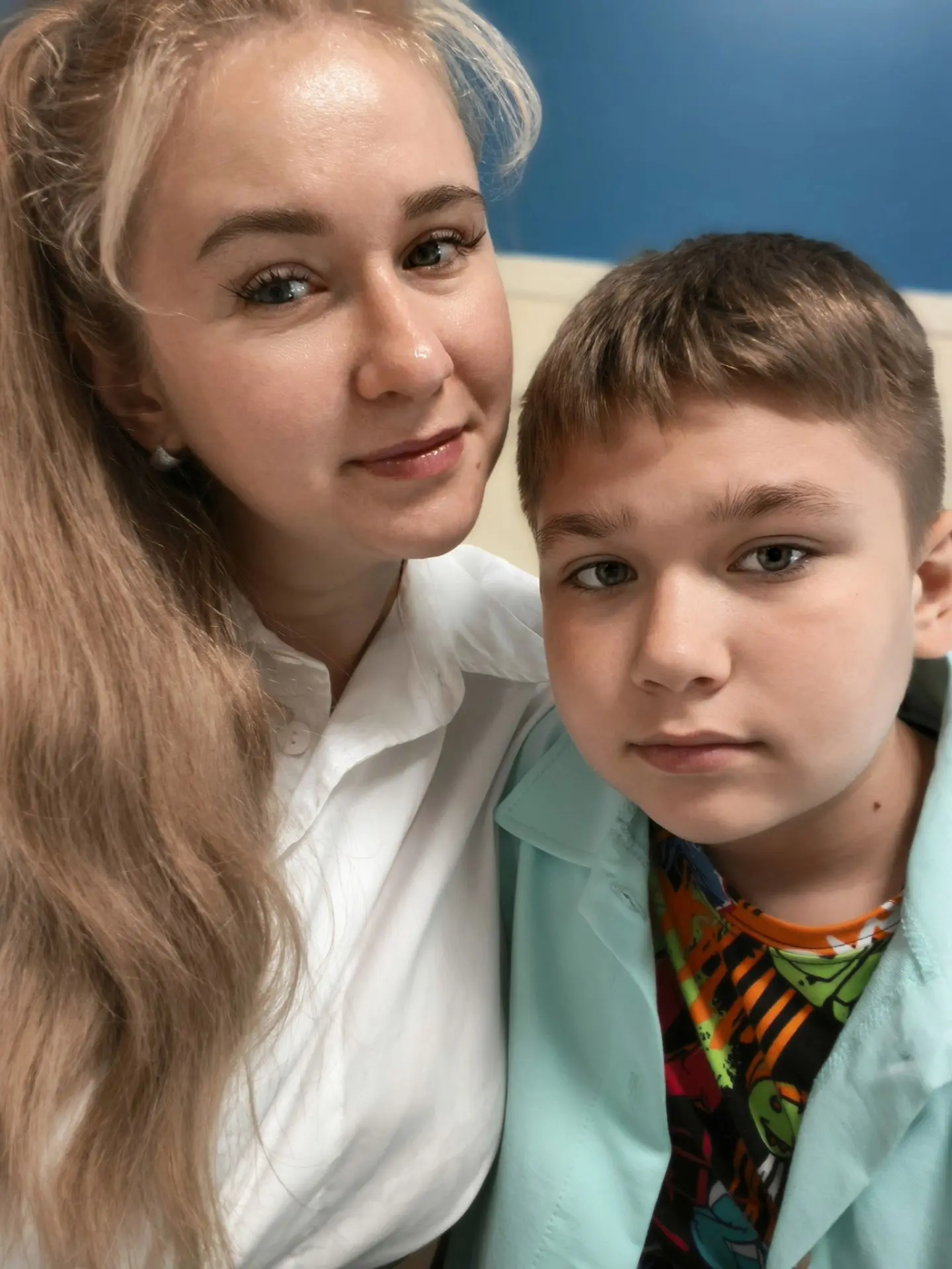 Доброе утро❤️
Мы уже у офтальмолога,проверяем сыну зрение.

Очень бы не хотелось, чтобы сын, как и я