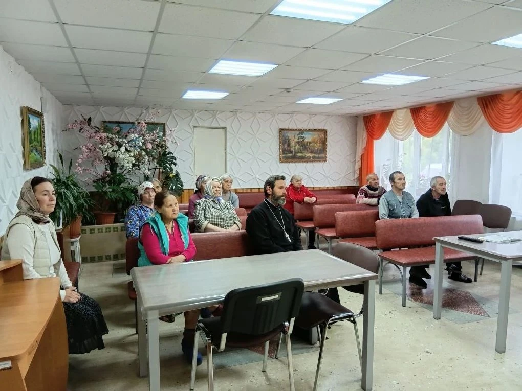 К получателям социальных услуг многопрофильного отделения стационарного социального обслуживания (с.