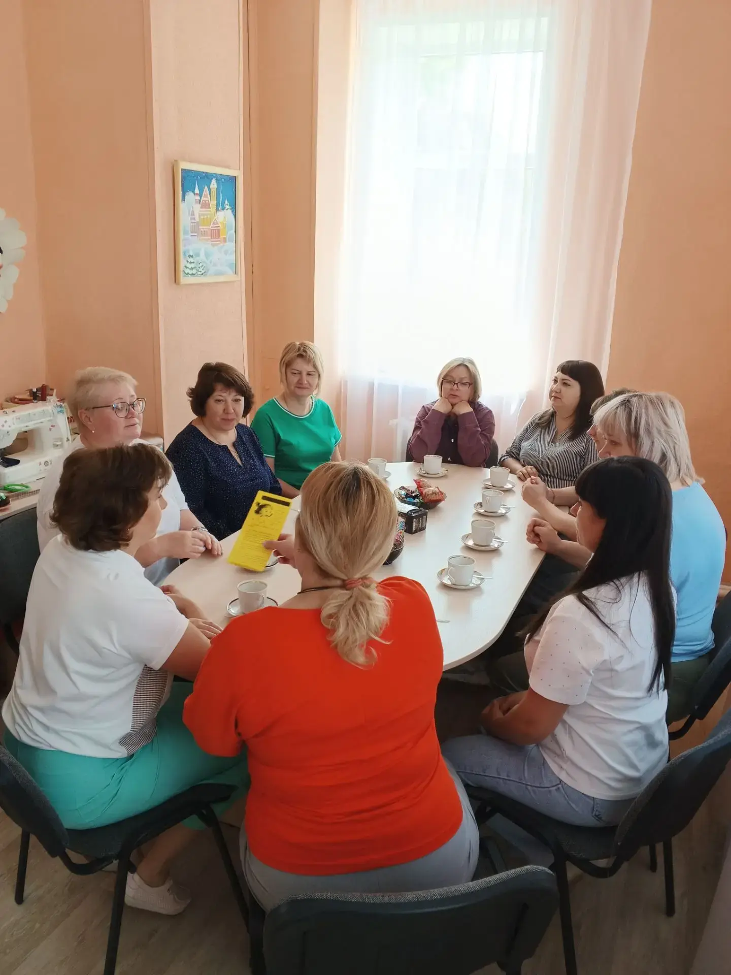16 июня на базе «Семейного МФЦ» прошло очередное заседание клуба «Семья». Встреча была посвящена одн