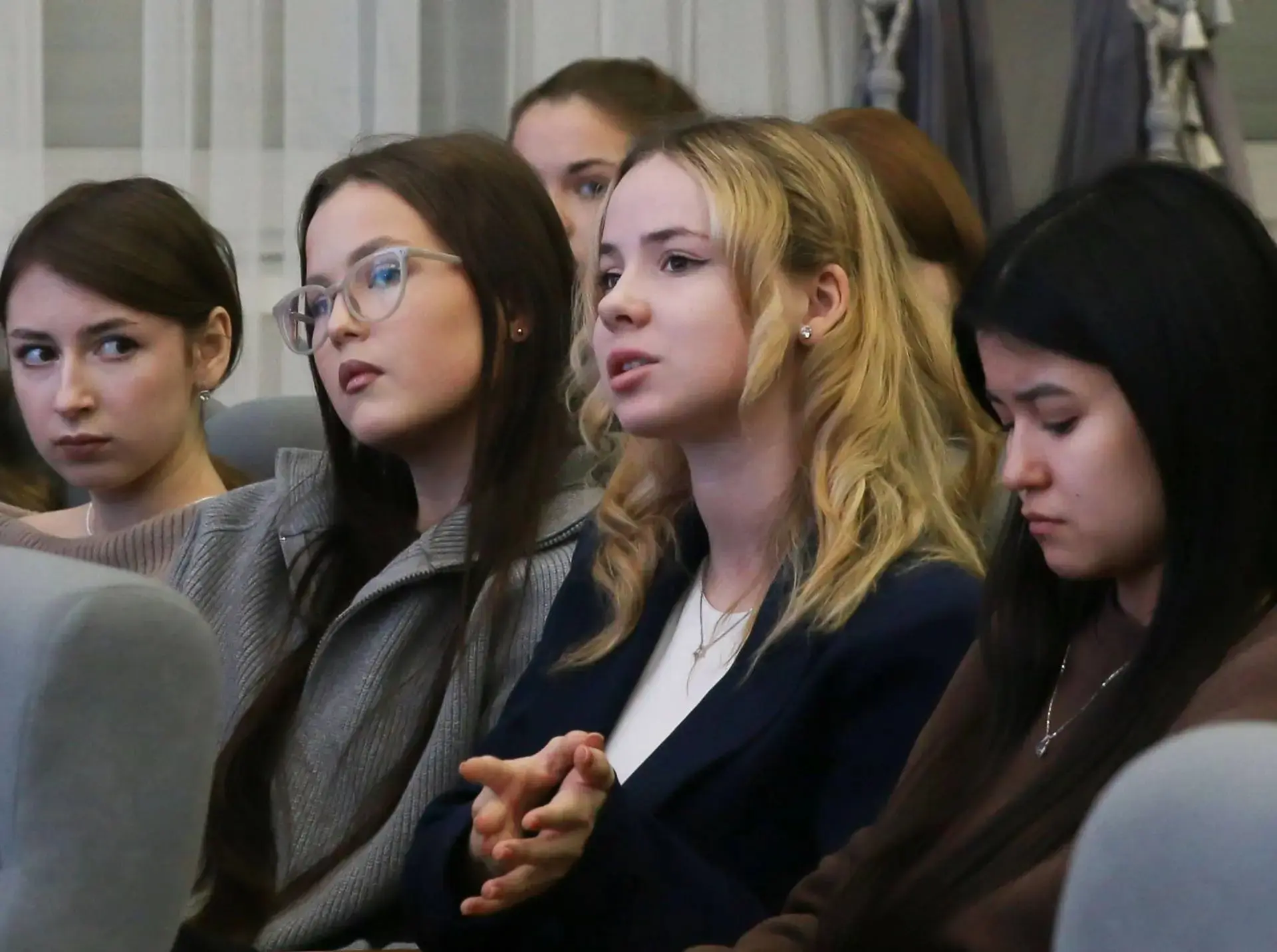 Абитуриент! Если ты человек творческого склада, хочешь жить на тёплом Юге и учиться в вузе из списка