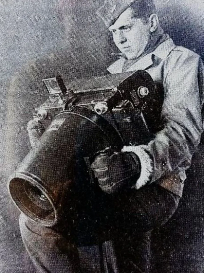 Kodak K-24 для американской аэрофотосъемки во время Второй мировой войны, 1943