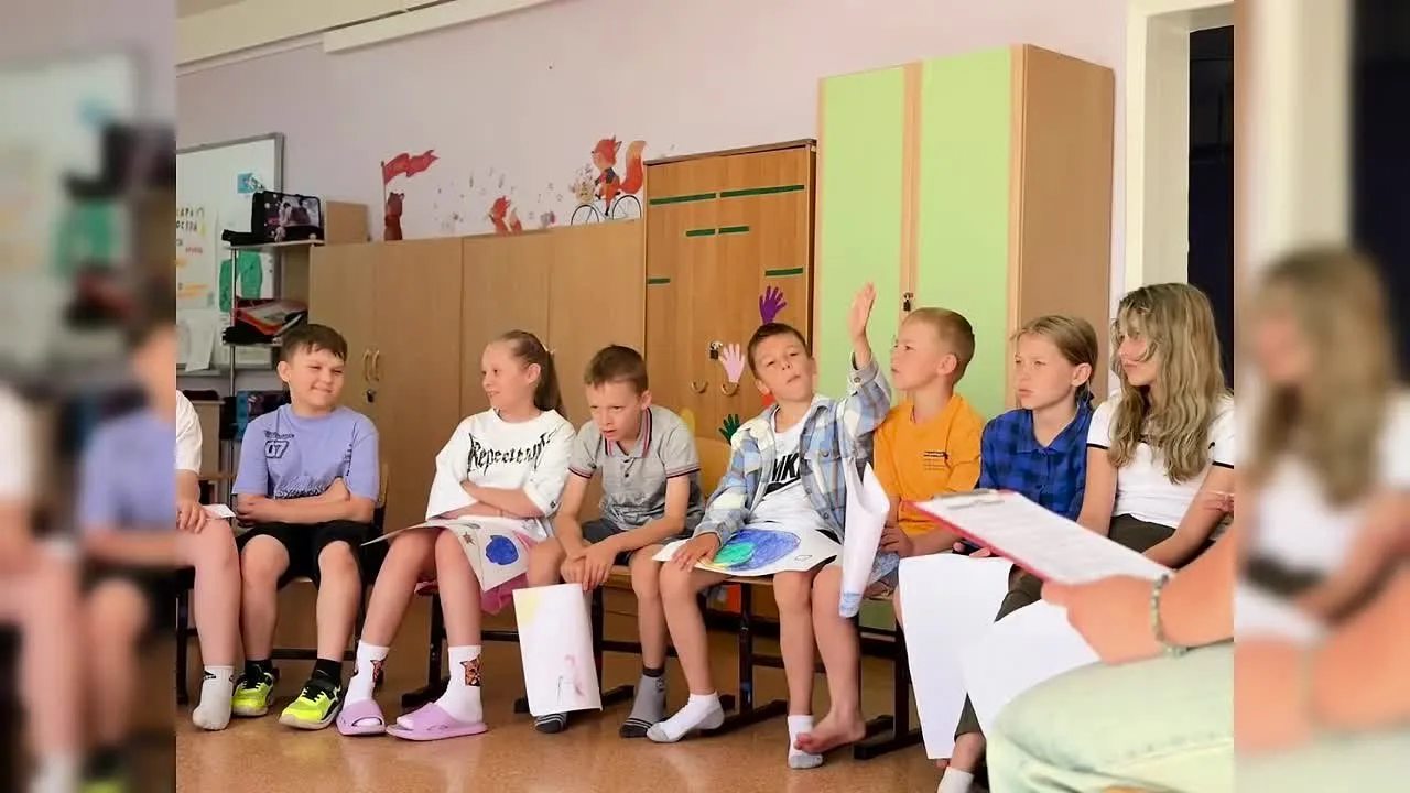 🦅 Дневник лагеря «Содружество Орлят России. День 19. Миссия дня: «Служи Отечеству!»

🏃‍♂️ Бодрое у