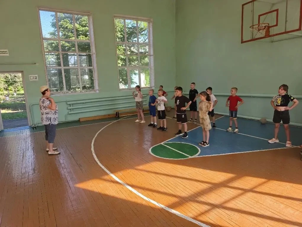 ☀️ Пятый день в пришкольном лагере «Солнышко»: национальные игры, творчество и полезные знания! ☀️

