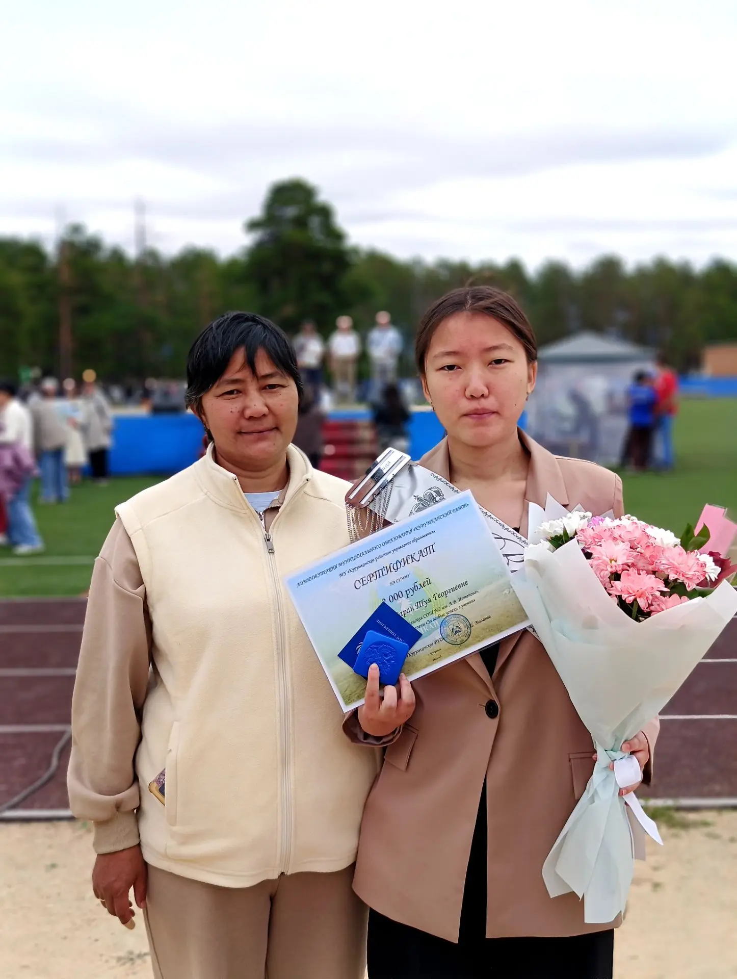 🏆 Сурхарбаан — праздник силы, ловкости и… знаний!
Вчера на районном торжестве чествовали тех, кто п