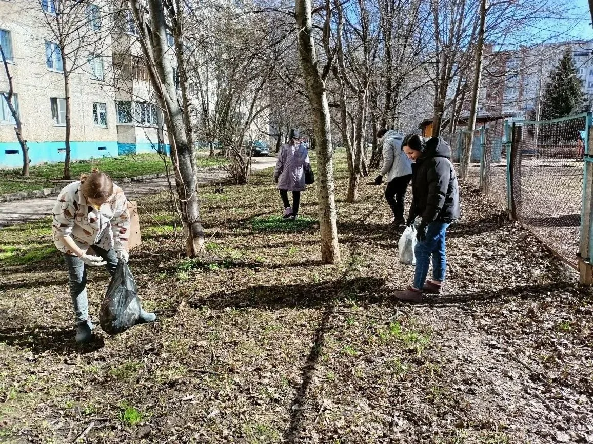 В Чебоксарах, чтобы поддерживать чистоту и порядок, а также восстанавливать зелёные насаждения, на т