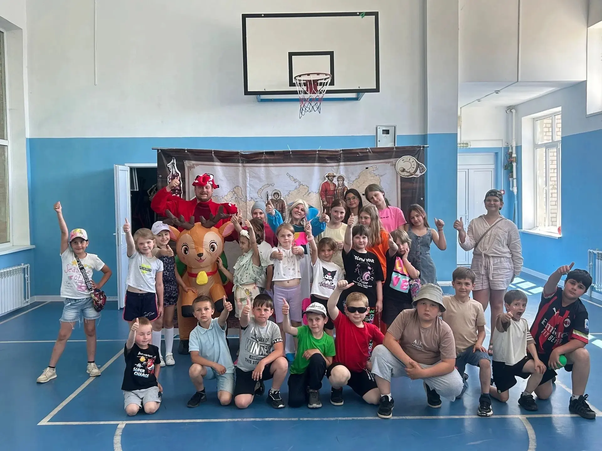 🚀 В нашем лагере побывал «Летучий корабль»! ✨

Ребята отправились в сказочное путешествие, где их ж