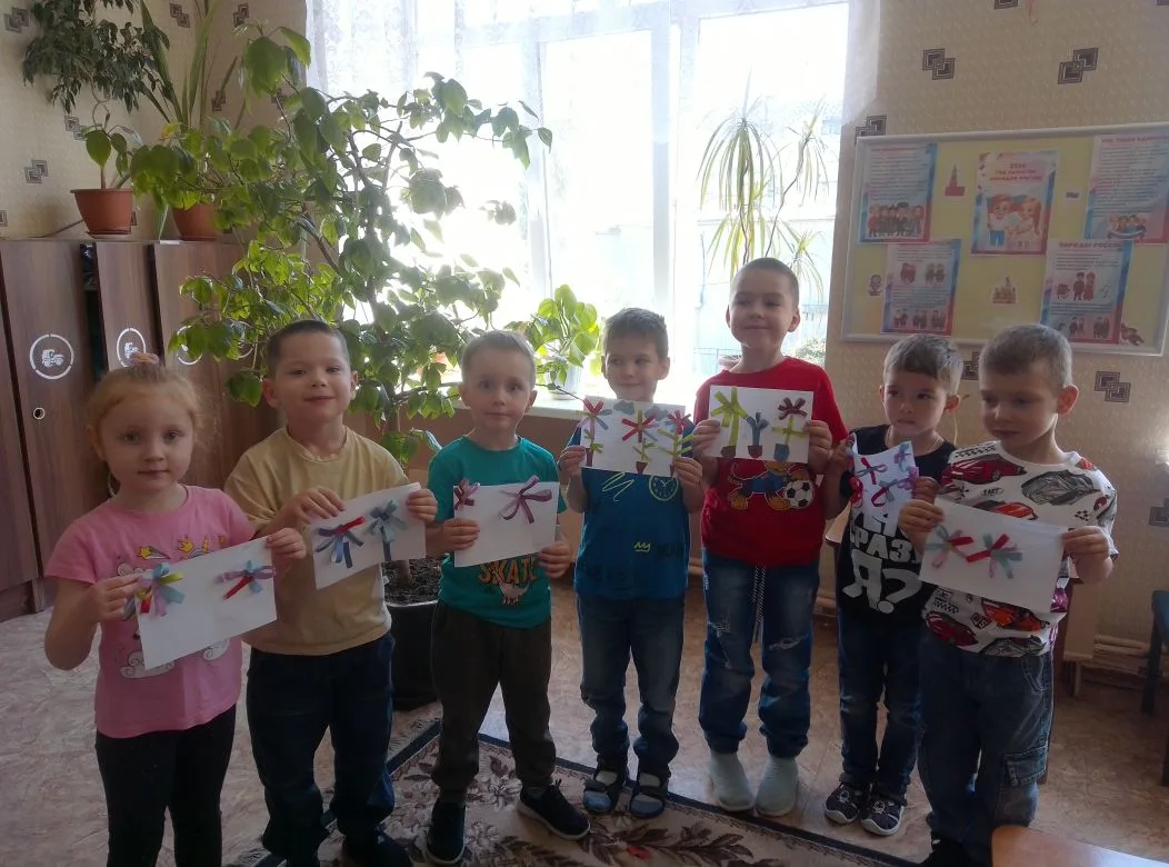 🌸 Лето в ладошках: как мы создавали цветочное чудо 🌸

Даже если календарь уже уверенно показывает 