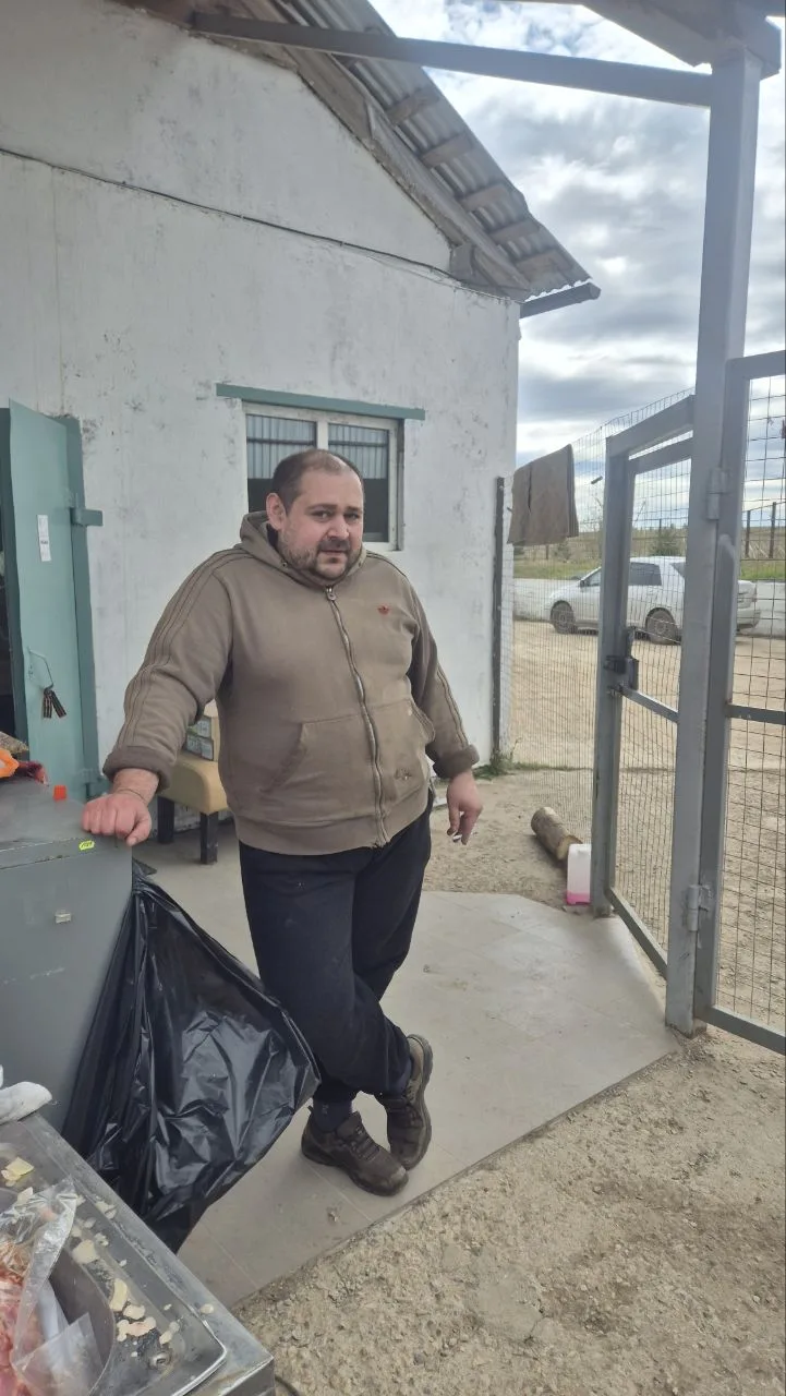 А еще я хочу сегодня поздравить с днем рождения нашего любимого шефа - Андрея!Этот профессионал высо