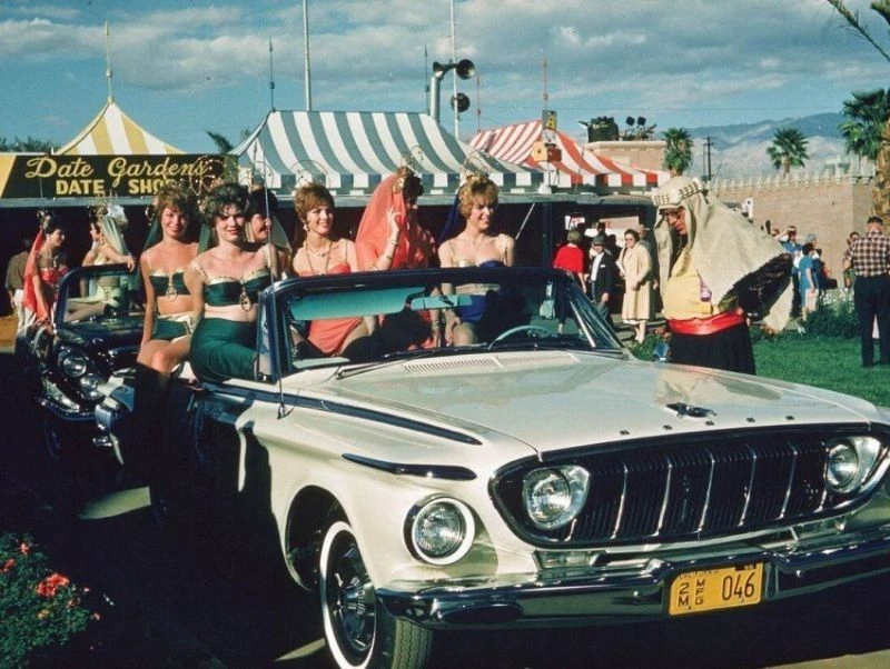 К 1960-е годам в американской автомобильной промышленности сформировалась большая детройтская тройка