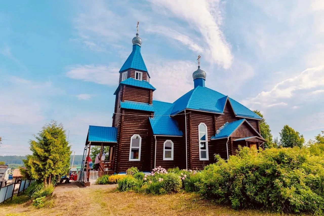 🌤️ Доброе утро, братия и сестры! Пусть Христос войдёт в наши сердца и наполнит их светом и божестве