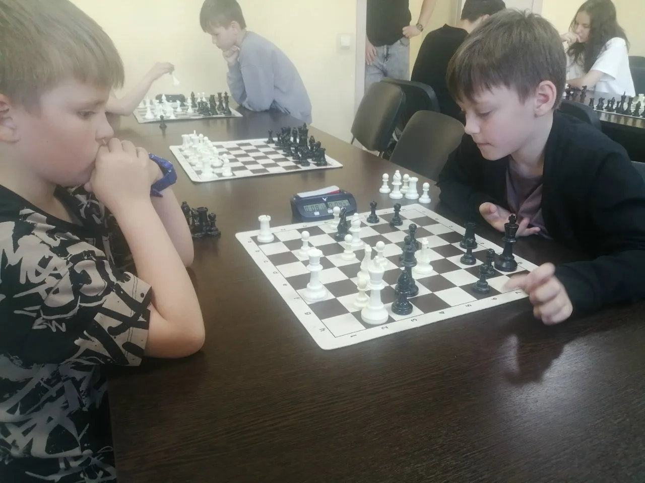 ♟️ Шахматный праздник детства в клубе «Интеллект»! ♟️

1 июня, в День защиты детей, шахматный клуб «