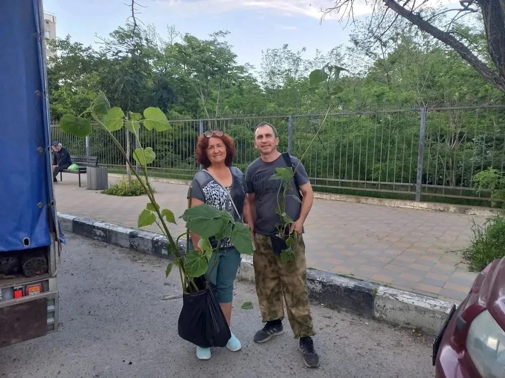 Уважаемые жители 19 округа!

Выражаю искреннюю признательность Александру Рубцову и его семье за зна