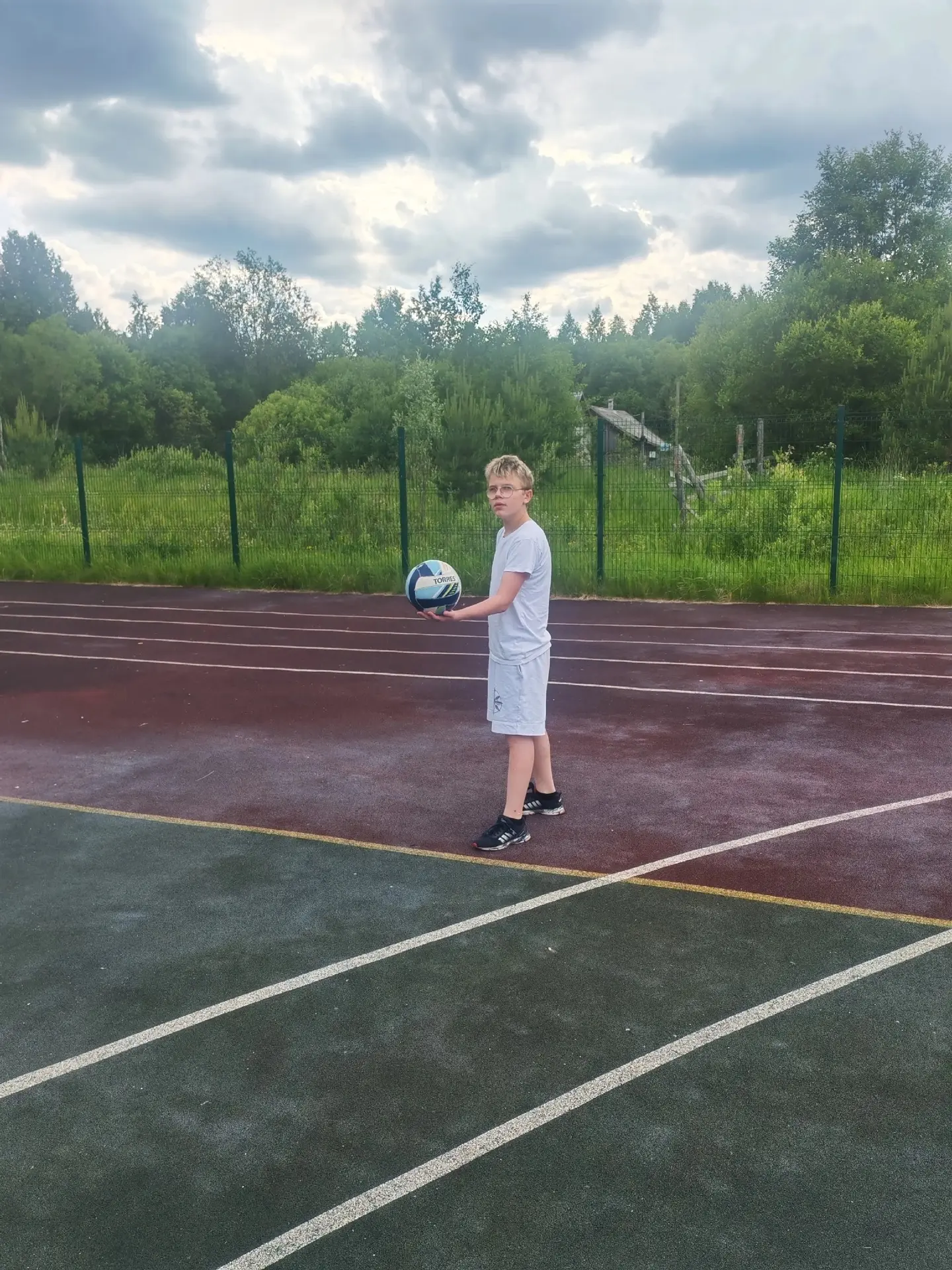Нас мало, но мы в тельняшках! 💪И это значит, что мы готовы к бою на волейбольной площадке.🏐 Неважн