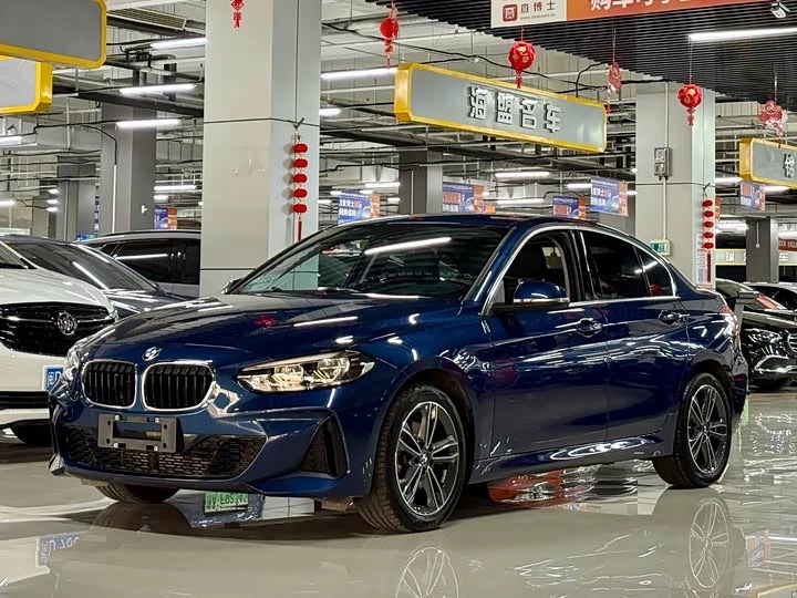 🚘 BMW 1 Series 120i M Sport 2022

— Пробег: 21.000 км
— Оригинальная краска на металлических элемен