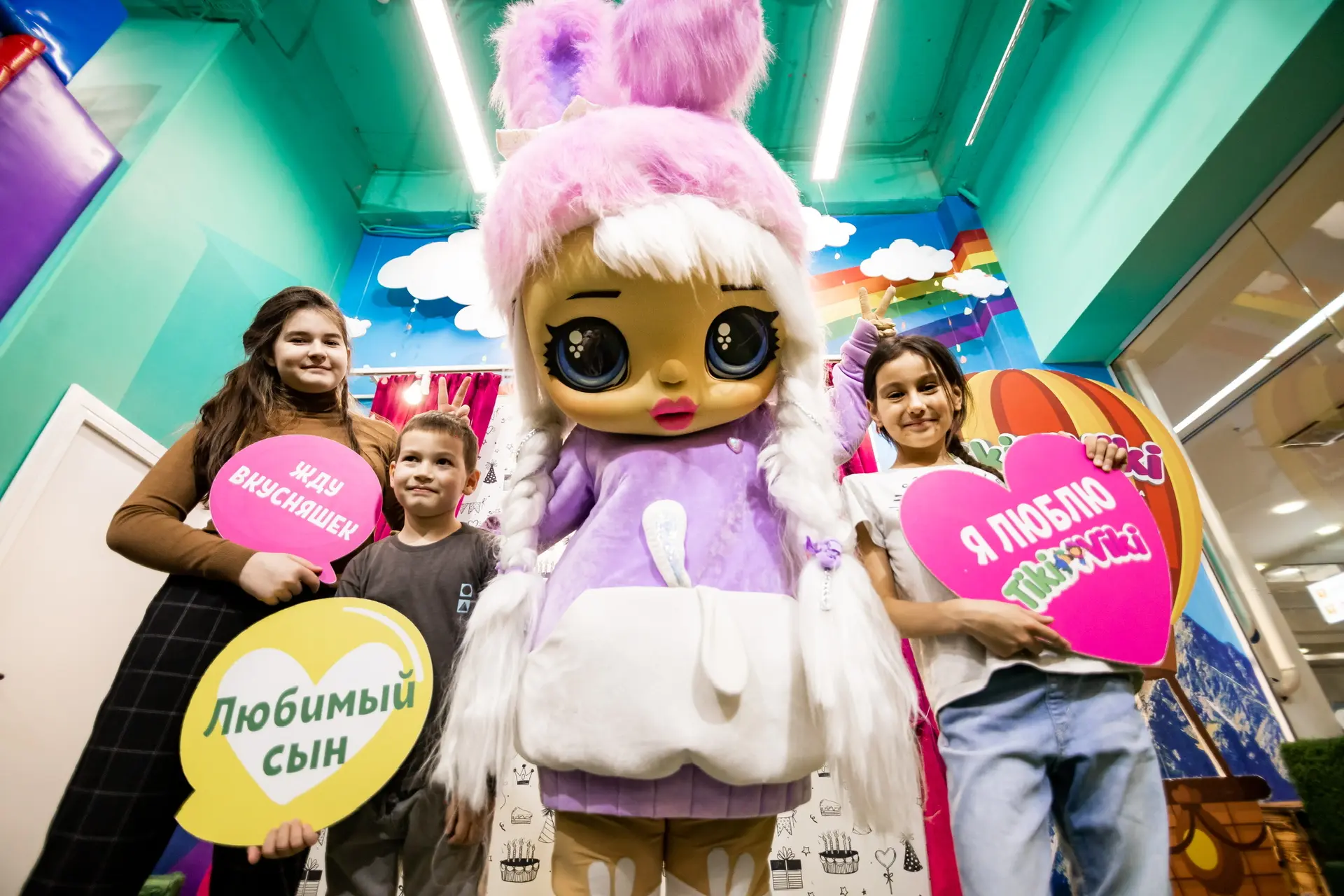 Партнер фестиваля колясок — «Tiki Viki» — парк, где родители веселятся вместе с детьми!

Батуты, гор