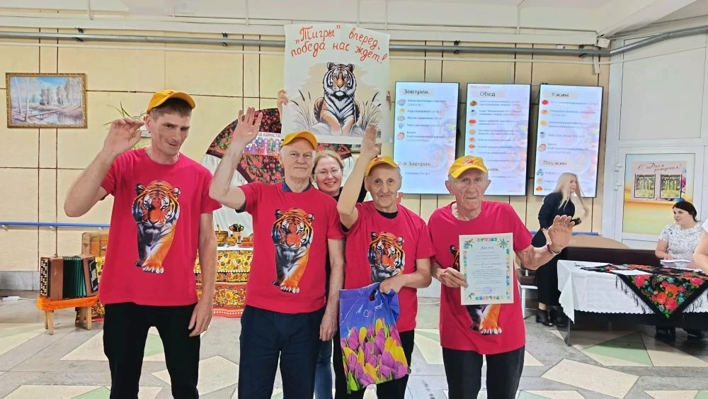 #наши_достижения! 🏆

🏆Поздравляем победителей! 17 июня команда «Тигры» Ново-Ленинского дома-интерн