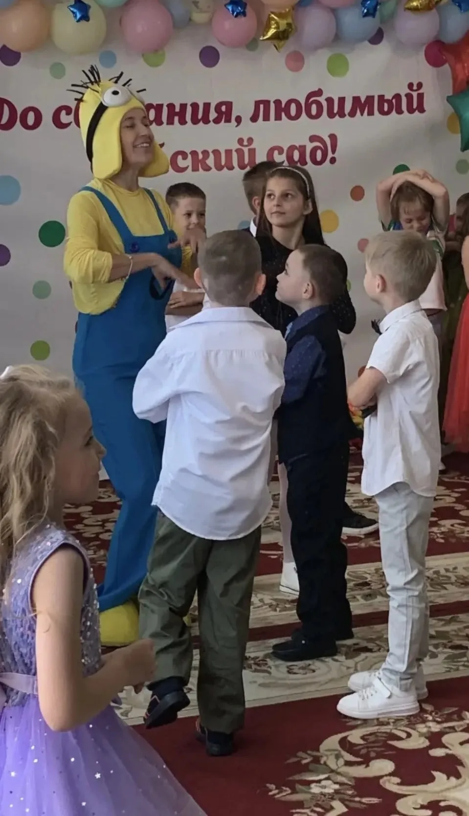 🎊 В подготовительной группе "Фантазеры" и группе "Пчёлка" ДО Кировской школы - интернат прошли выпу