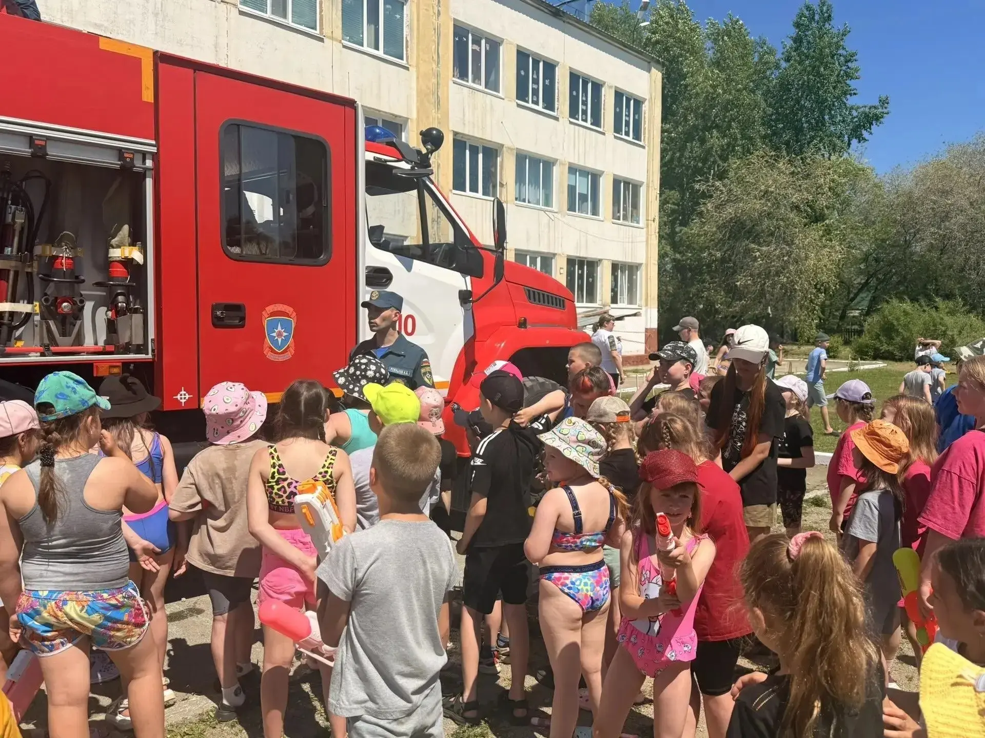 🌊 УРА! В нашем пришкольном лагере МОАУ Лицей прошел долгожданный «День Нептуна»! 

👑Этот день нача