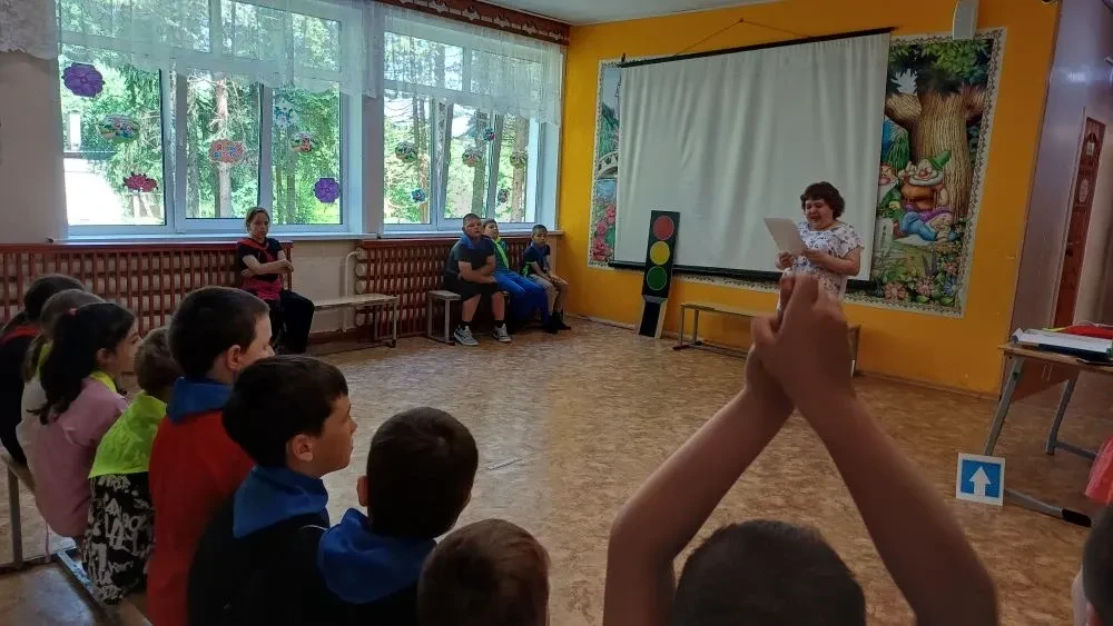 09.06 Летний дневник
Коллективно‑творческие дела в детском лагере: вместе — веселее и интереснее! 
Л