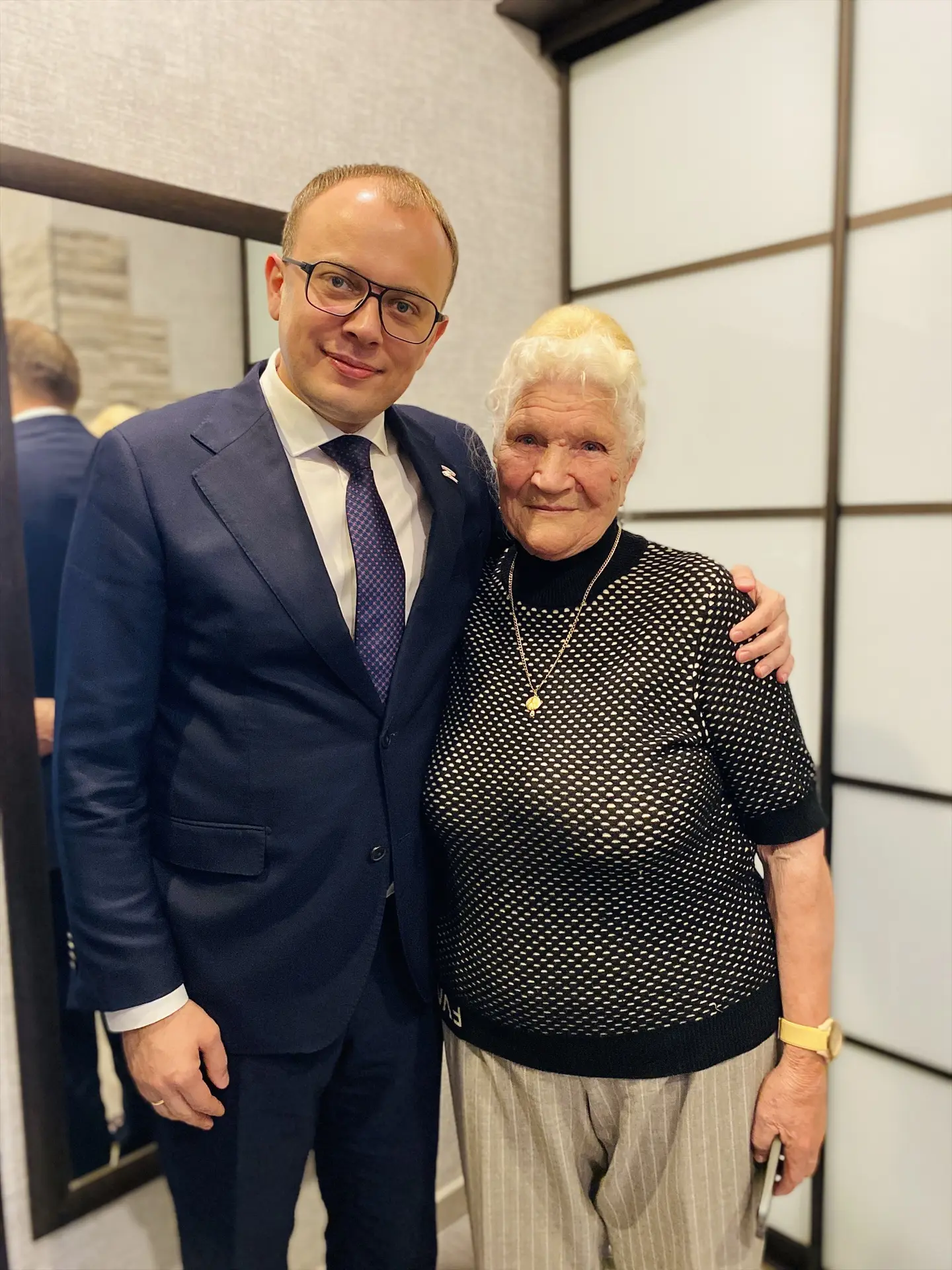 На неделе посетил жителя нашего района Евгению Ивановну Макаренко. Ей идёт 96‑й год, но её бодрости 