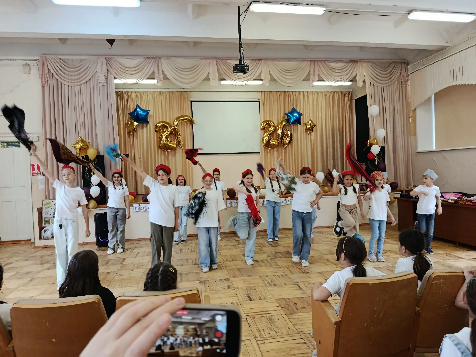 В ЦДП «Страна Вообразилия» с размахом прошел Фестиваль народов России, приуроченный ко Дню России и 