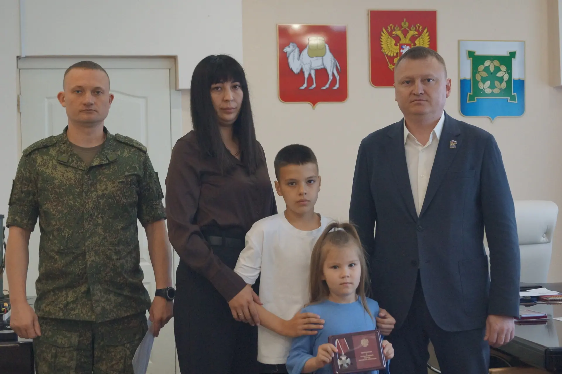 Сегодня выполнил одну из самых тяжелых и одновременно самых почетных миссий главы города.

Передал г