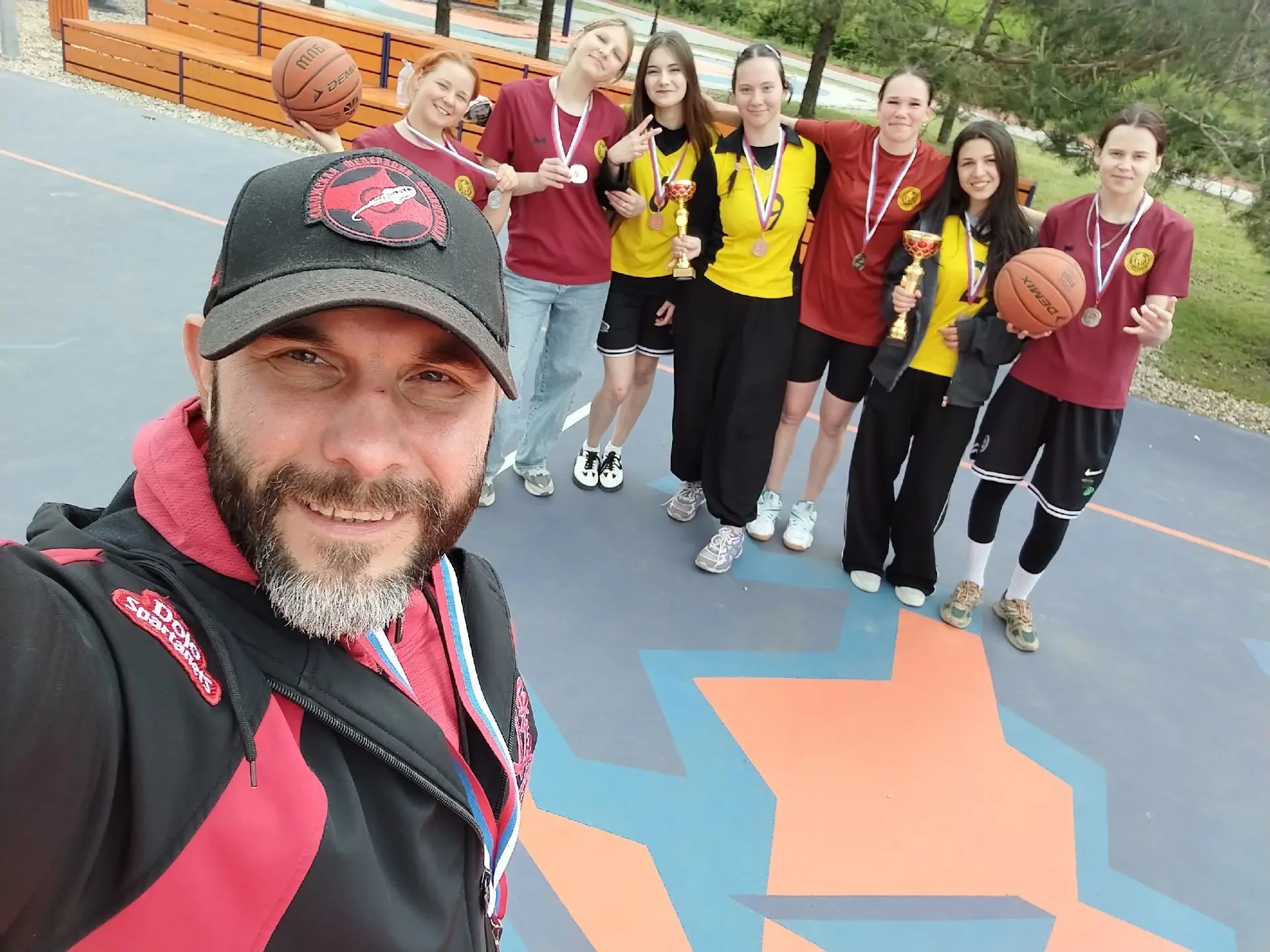 🏀 Бронза наша! Студентки колледжа на пьедестале 🥉Наши девушки показали настоящий характер, скорост