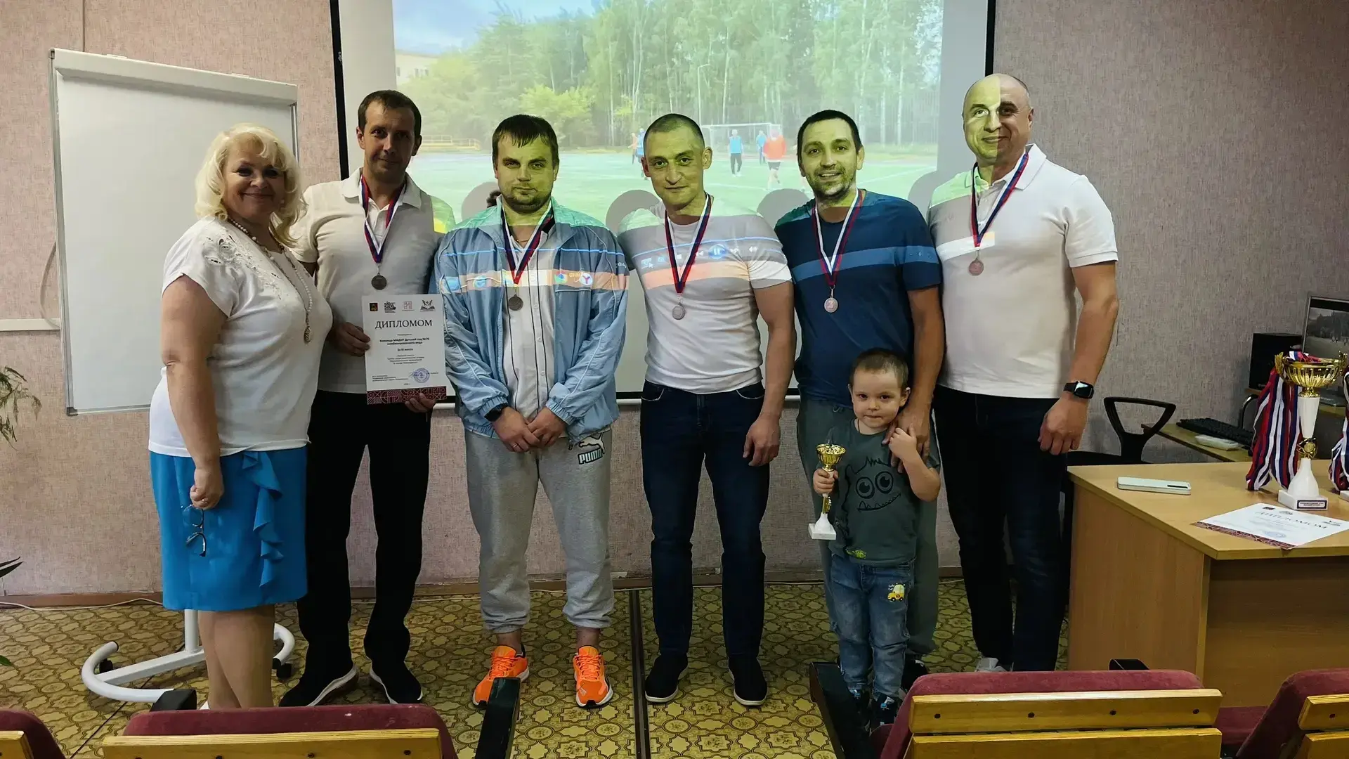 🥉С гордостью сообщаем, что сегодня в зале Управления образования прошла торжественная церемония наг