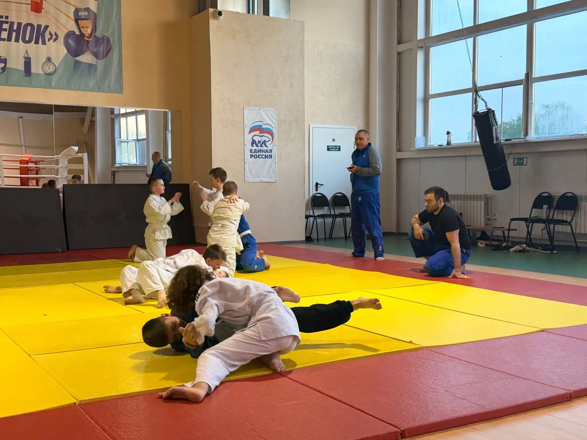🌟 Открытое занятие по дзюдо: первые шаги в мир борьбы! 🌟
В ФОК Огуднево прошло открытое занятие по