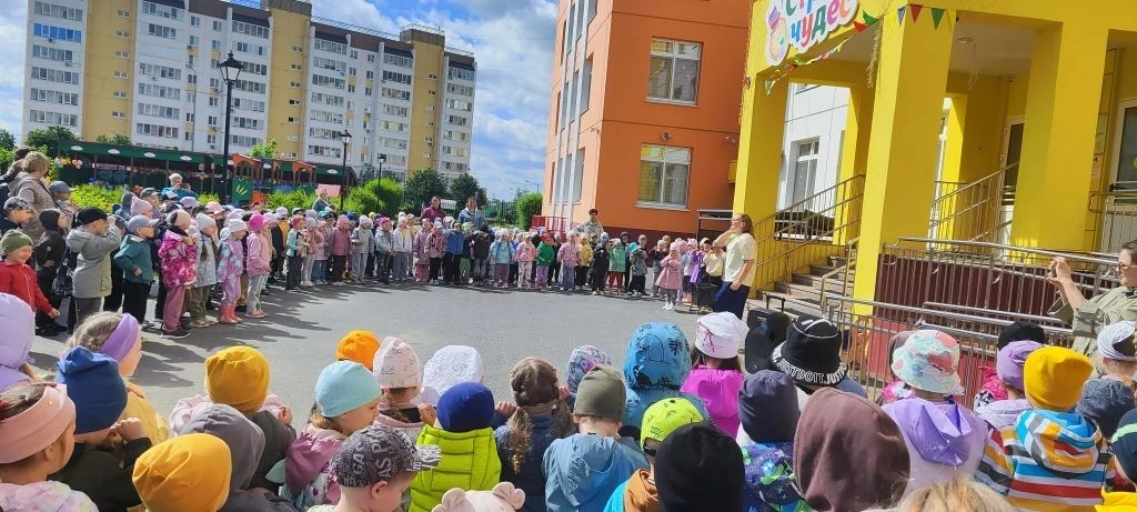 «Город Детства». Общегородской выпускной в ДОУ



1 июня в Международный день защиты детей состоялся