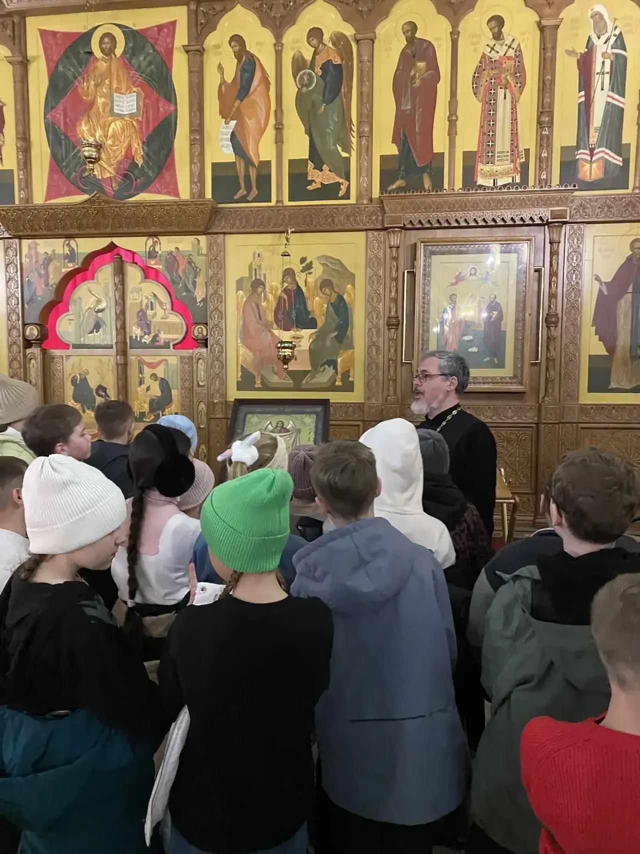 📆 Недавно четвероклассники посетили Кафедральный собор Святой Живоначальной Троицы и познакомились 