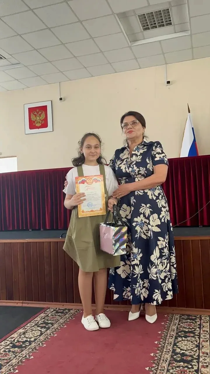 Гергова Аделина, ученица 6" Б" класса, заняла 1 место в конкурсе "Баксан  против террора" в номинаци