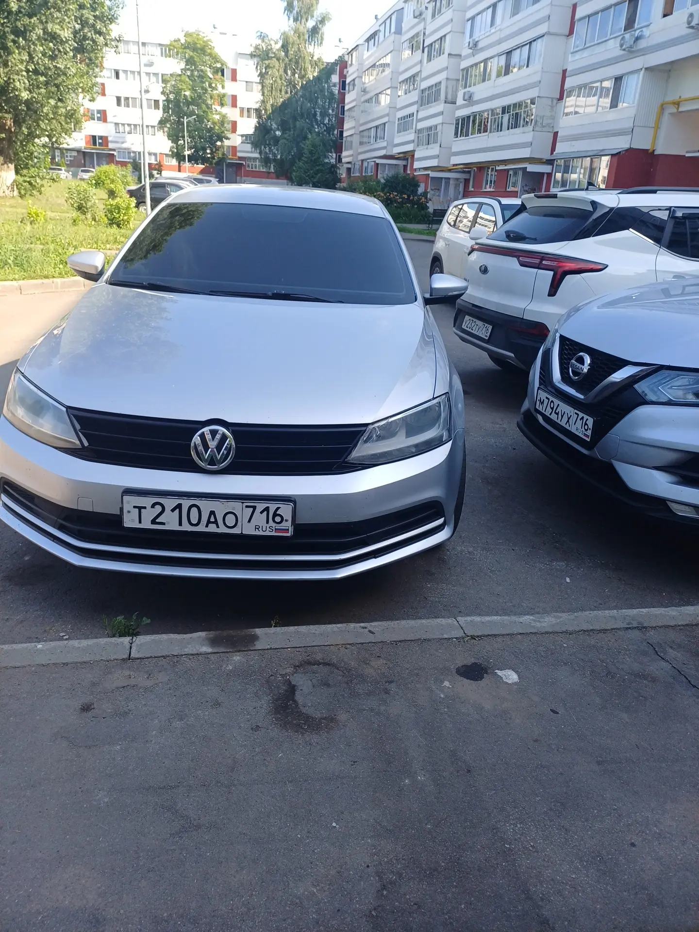 Чья машина? Уберите