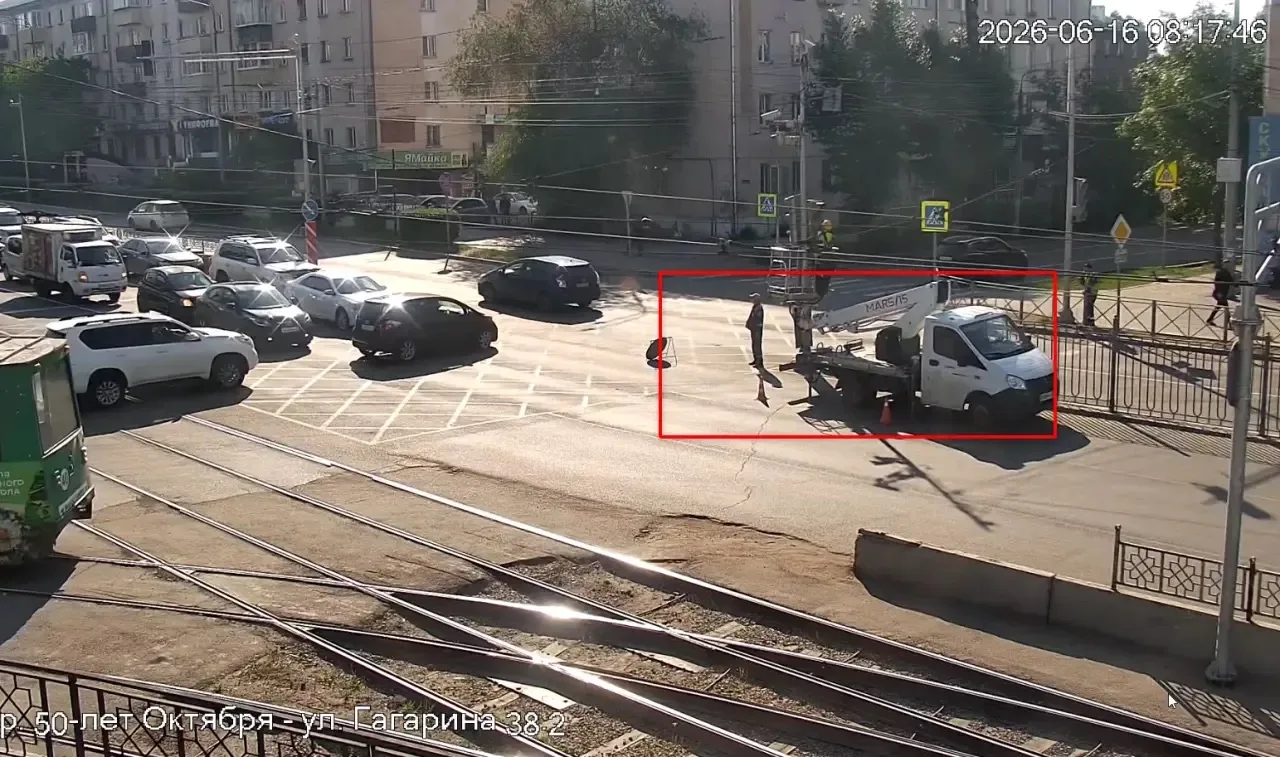 🚧 Ремонтные работы на Элеваторе. Движение затруднено 

Ремонтные работы проводят на перекрестке пр.