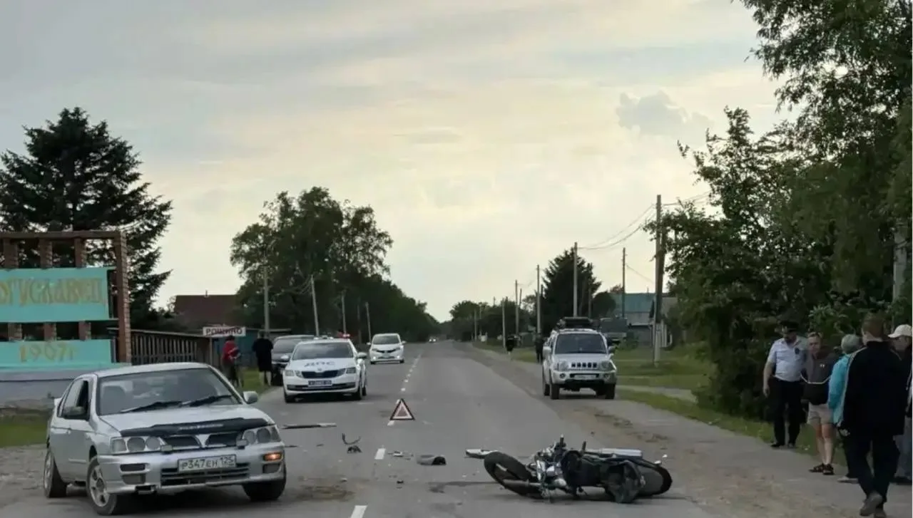 🏍️В селе Рощино погиб 15-летний водитель мотоцикла

Вечером 12 июня года подросток, управляя мотоци