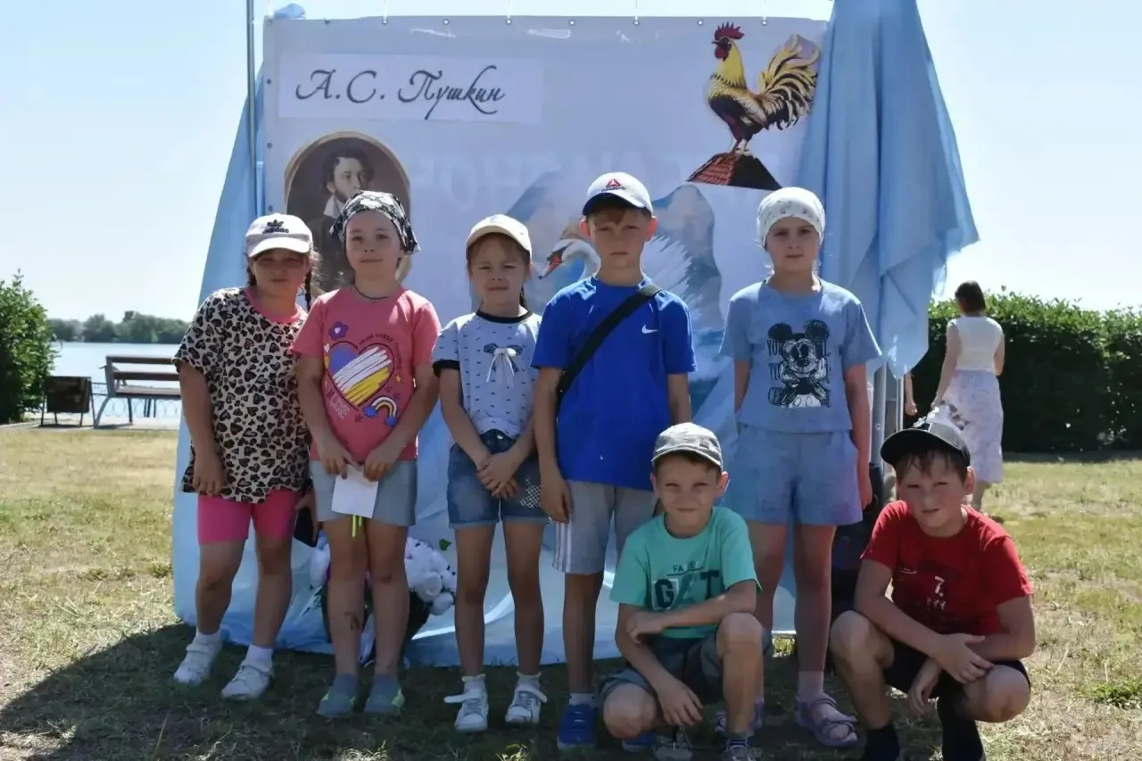 🌟 Ещё одна яркая неделя в «Городе добрых сердец» МБОУ "Завьяловская СОШ1" 🌟

Друзья,  школьная сме