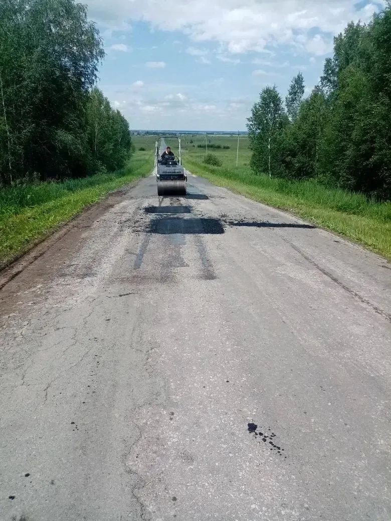 ГКУ «Курганавтодор» на дорогах регионального значения в Шумихинском муниципальном округе проводит ра