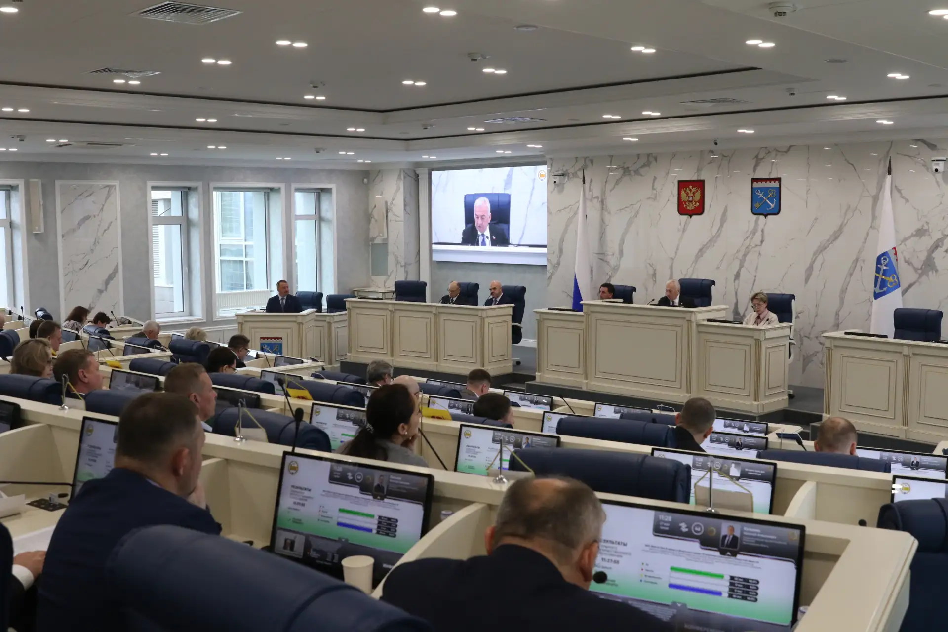 ⚡️Депутаты Заксобрания Ленинградской области приняли ряд законов, предоставляющих льготы участникам 