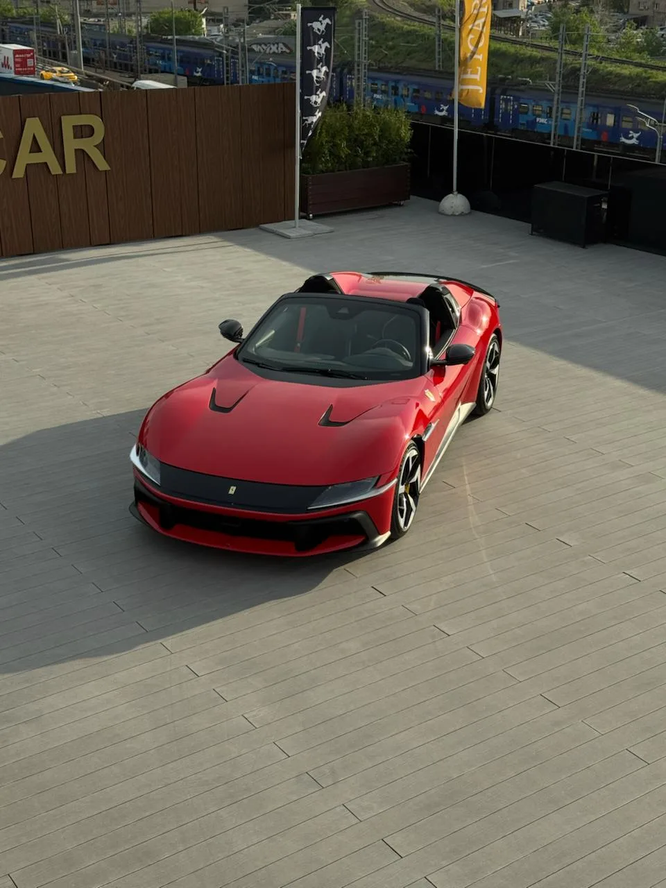 Ferrari 12Cilindri Spider: страсть и мощь

Ferrari 12Cilindri Spider — это воплощение итальянского и