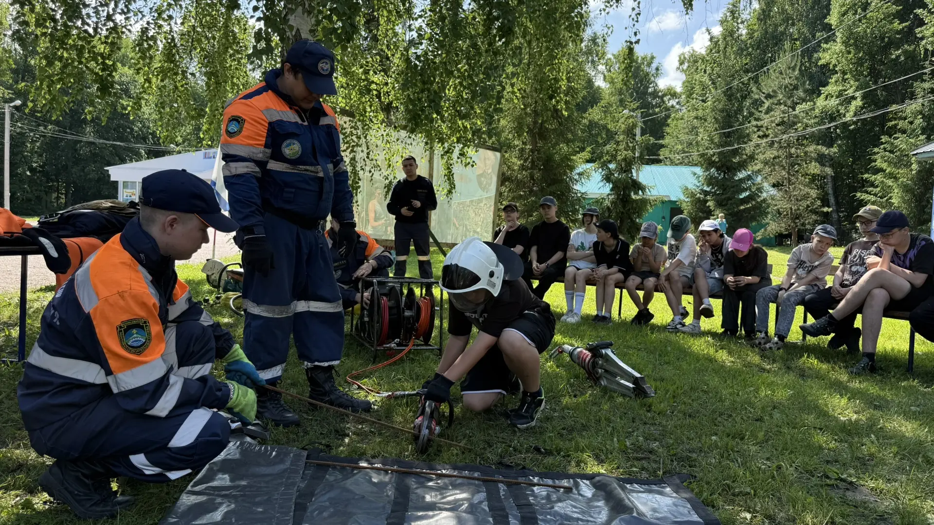 🔥 «День безопасности» в ДОЛ «Радуга» 🌈

Сегодня состоялось выездное инструкторско-показное занятие